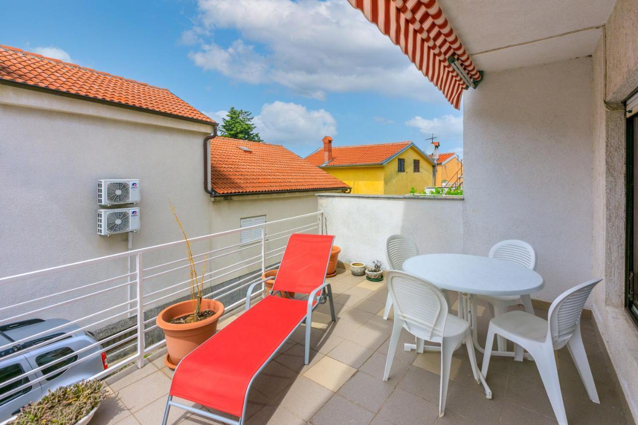 Apartments Zec Selce Esterno foto
