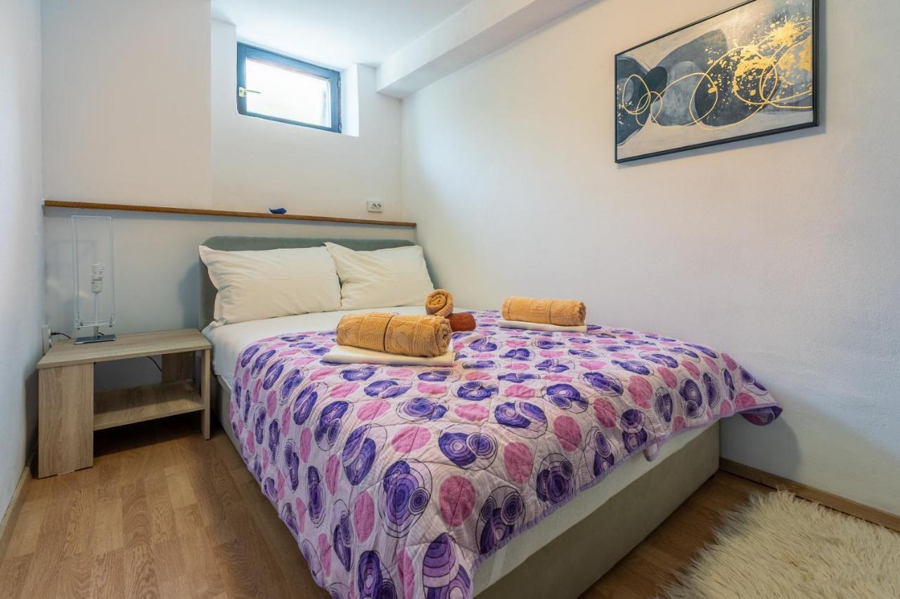 Apartments Zec Selce Esterno foto