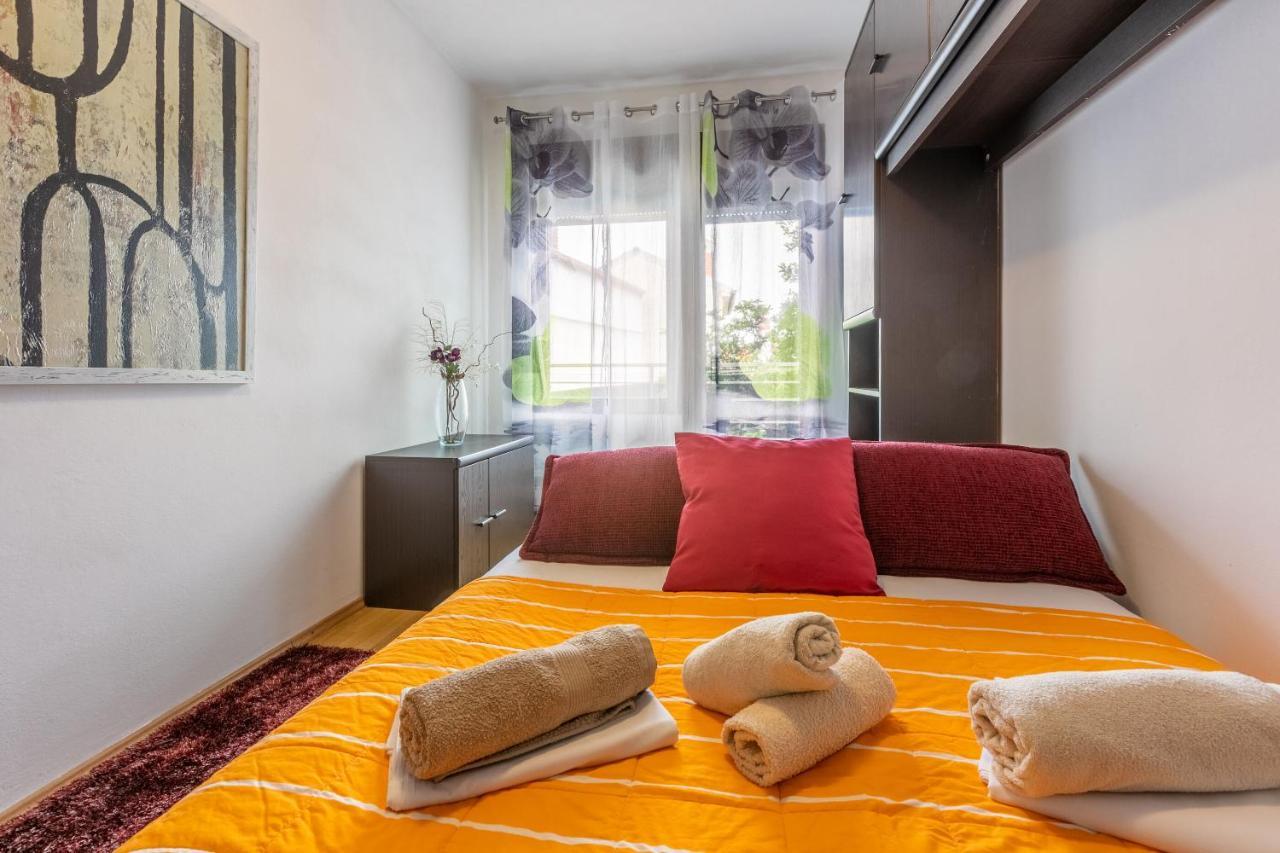 Apartments Zec Selce Esterno foto