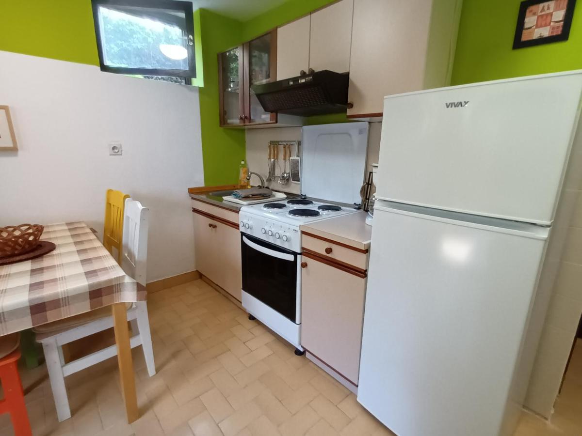 Apartments Zec Selce Esterno foto