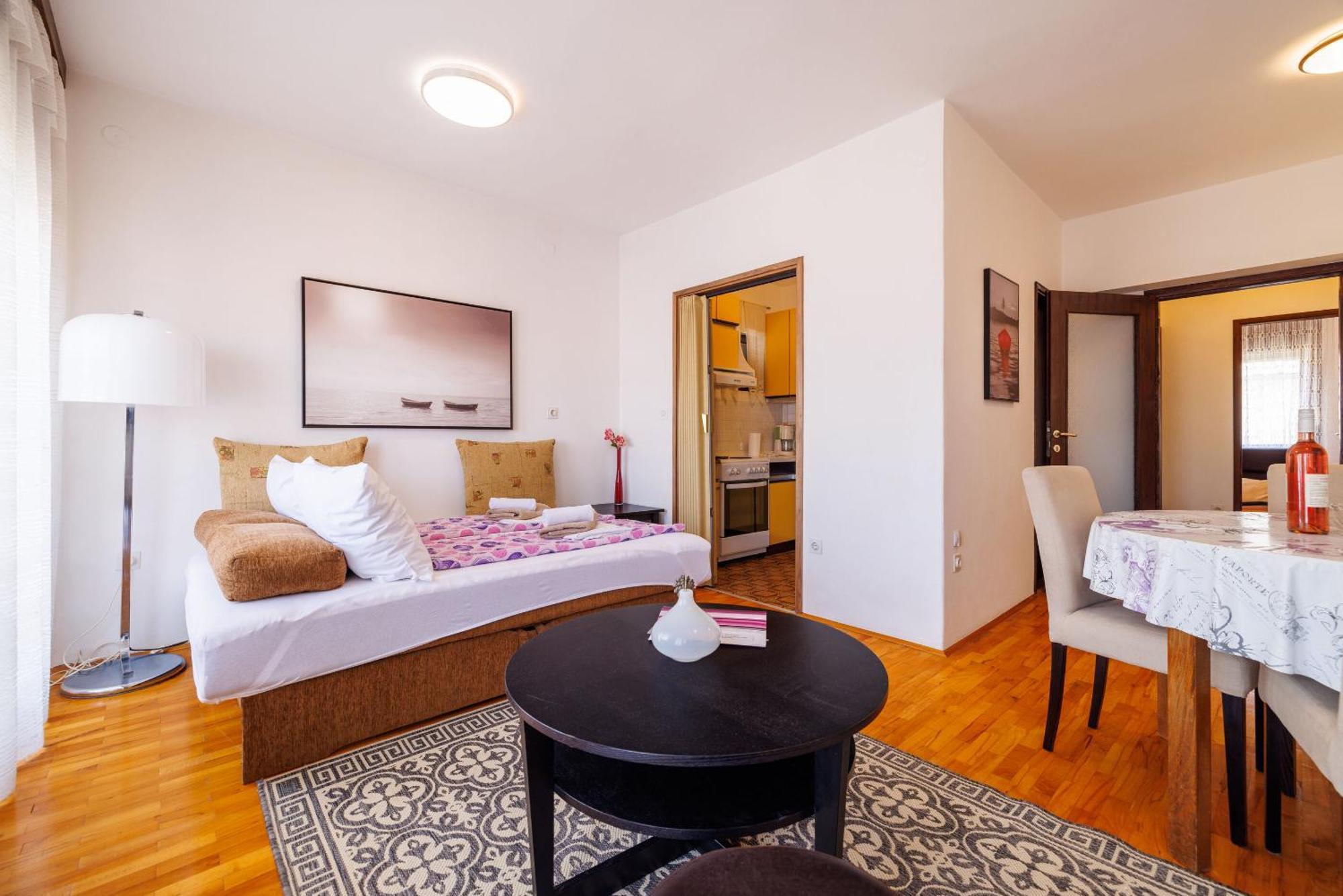 Apartments Zec Selce Esterno foto