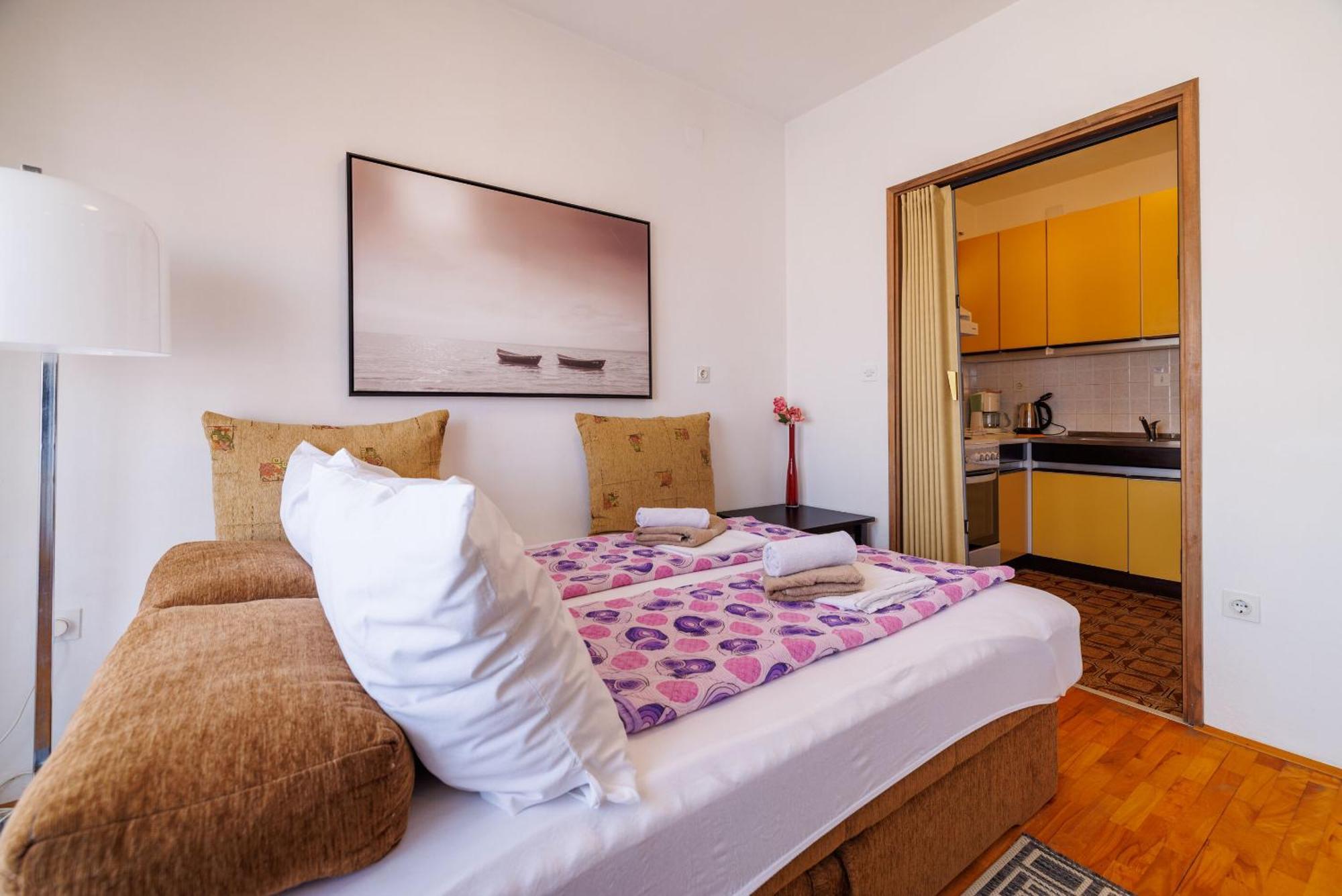 Apartments Zec Selce Esterno foto
